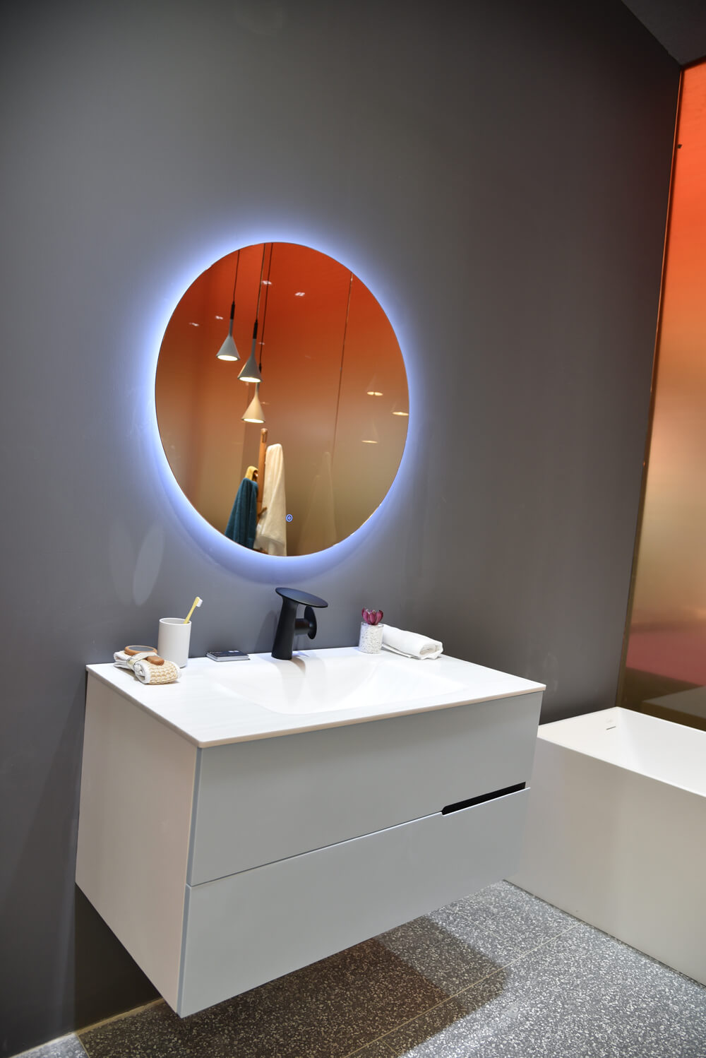 Chinese led bathroom mirror manufacturers