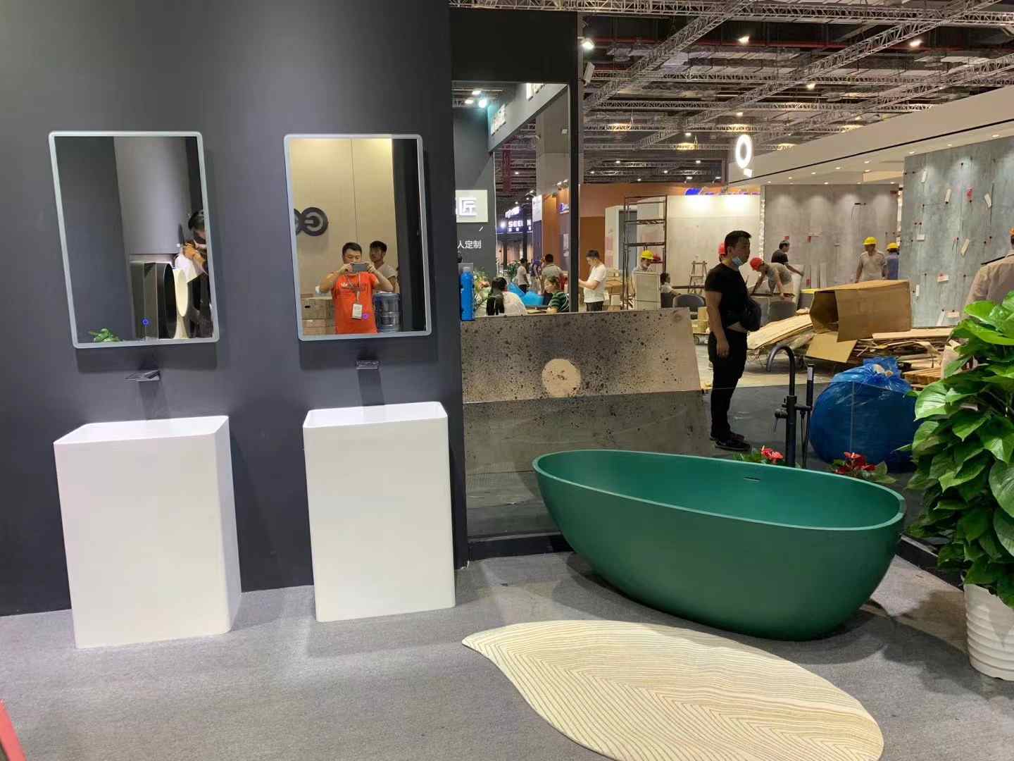 2022 Guang Zhou Fair from Cpingao bathroom products basin and bathtub