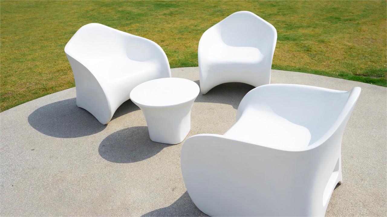 Outdoor tables and chairs made of 100% pure acrylic solid surface sheets.