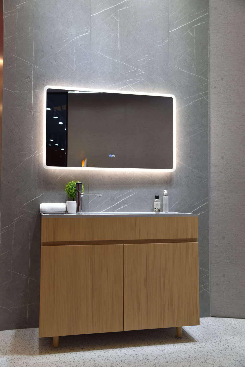 chinese LED bathroom mirror market