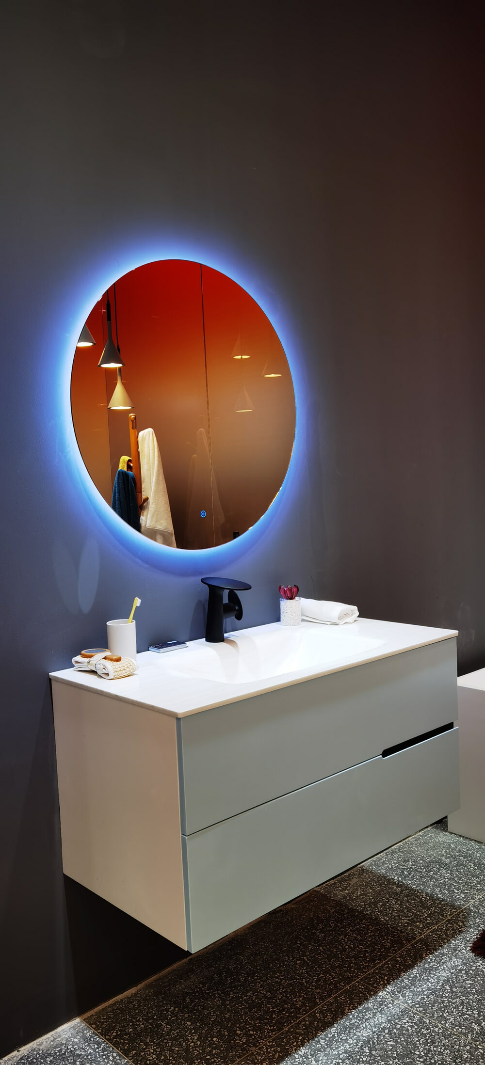 led bathroom mirror companies